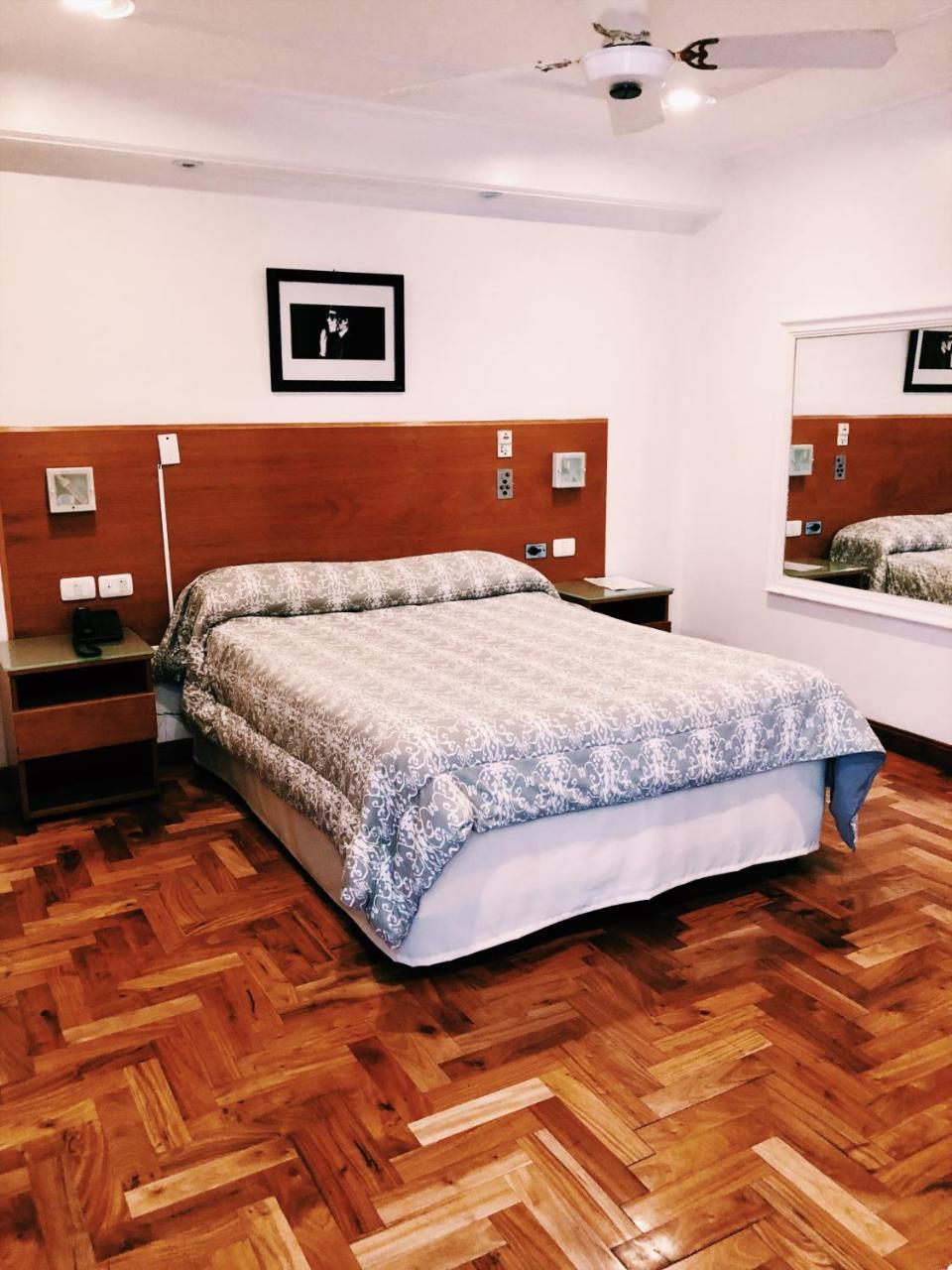 Hotel Petit คอร์โดบา ภายนอก รูปภาพ